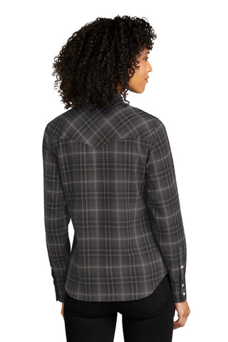 Port Authority Ladies Long Sleeve Ombre Plaid Shirt (Deep Black)