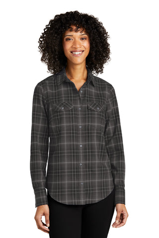 Port Authority Ladies Long Sleeve Ombre Plaid Shirt (Deep Black)