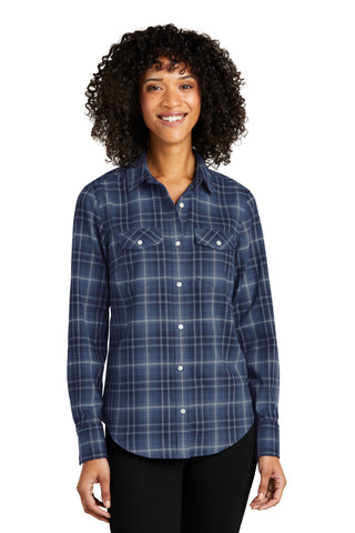 Port Authority Ladies Long Sleeve Ombre Plaid Shirt (True Navy)