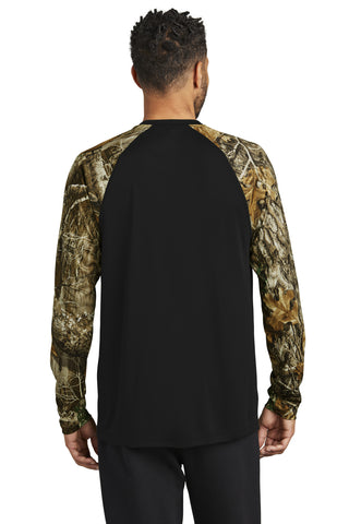 Russell Outdoors Realtree Colorblock Performance Long Sleeve Tee (Black/ Realtree Edge)