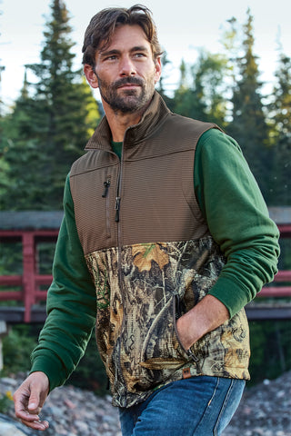 Russell Outdoors Realtree Atlas Colorblock Soft Shell Vest (Deep Black/ Realtree Edge)