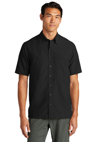 Port Authority Short Sleeve UV Daybreak Shirt (Deep Black)