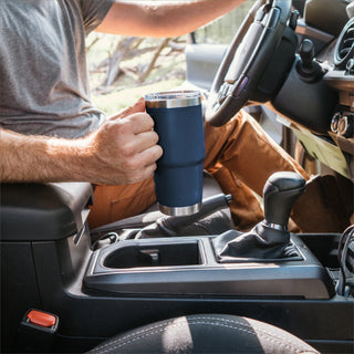 YETI Rambler 20 oz. Mug w/ Stronghold lid (Navy)